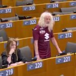 Parlamento europeo, il deputato irlandese Wallace: “Juve merda, forza Toro”