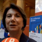 Roccella: “‘Ministra’? Preferisco mettere accento su essere donna”