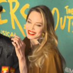 Angelina Jolie, l’attrice alla premiere di ‘The Outsiders’ con la figlia Vivienne