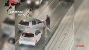 Milano, picchia e rapina un automobilista: arrestato 33enne