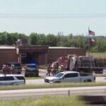 Usa, ruba camion e si schianta contro ufficio sicurezza: un morto e 14 feriti