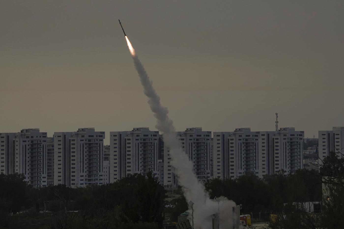 Attacco Iran, Usa: “Israele deciderà da solo se e come rispondere”