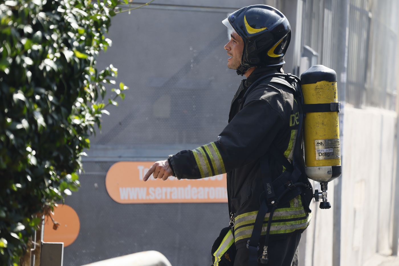 Udine, incendio in una palazzina: 15 intossicati