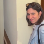 Elly Schlein, la segretaria Pd nella “porta segreta di Berlusconi” a Palazzo Grazioli