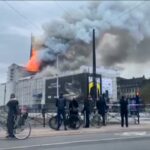 Danimarca, a fuoco la Vecchia Borsa di Copenaghen: le immagini
