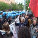 Sapienza, il video degli scontri tra studenti e polizia