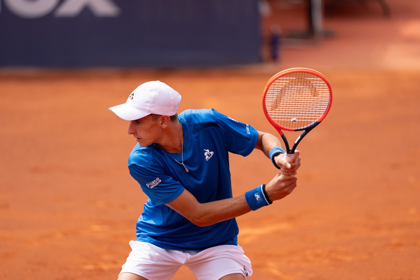 Atp Barcellona, Arnaldi vola ai quarti di finale Atp Barcellona, Arnaldi vola ai quarti di finale