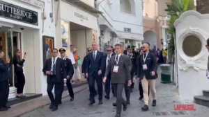 Capri, l’arrivo di Jens Stoltenberg al G7
