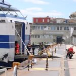 Napoli, nave contro banchina: le immagini