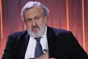 Bari, Commissione Antimafia annulla seduta 2 maggio per sentire Emiliano