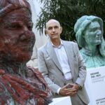 Arte, in viaggio con le ‘Teste Elleniche’ dello scultore George Petrides