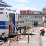 Napoli, traghetto contro banchina: “Lo spavento è stato forte”