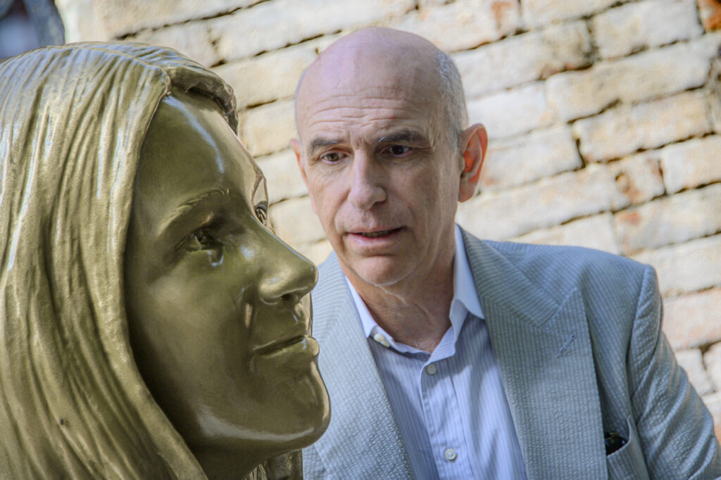 Galleria foto 'Venezia, le ‘Teste Elleniche’ dello scultore George Petrides: le foto' - foto 5