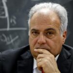 Ilaria Salis, il padre: “Ambasciata rimasta a guardare”. Tajani: “Ilaria candidata? Più difficile intervenire”