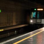 Milano, spinge sconosciuta su binari: arrestato per tentato omicidio