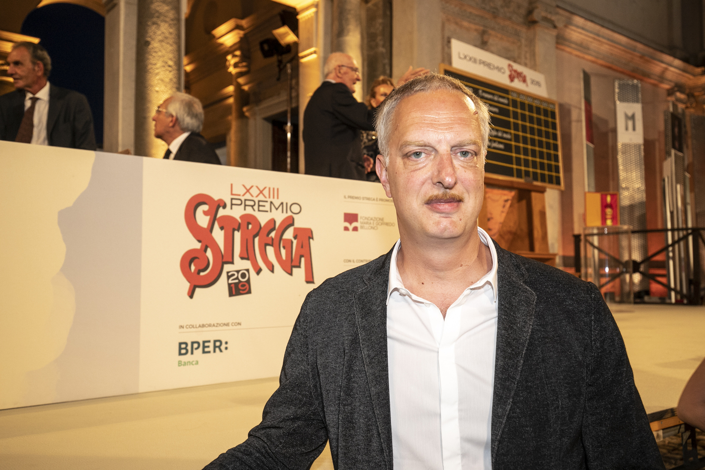 La Rai cancella il suo monologo per il 25 aprile: chi è Antonio Scurati