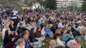 Sydney, veglia di preghiera per vittime attentato 13 aprile: applausi e candele accese