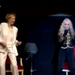 Letizia Moratti canta e balla con Ivana Spagna