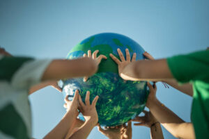 Si celebra oggi la Giornata della Terra, ‘Pianeta contro plastica’ è il tema di quest’anno