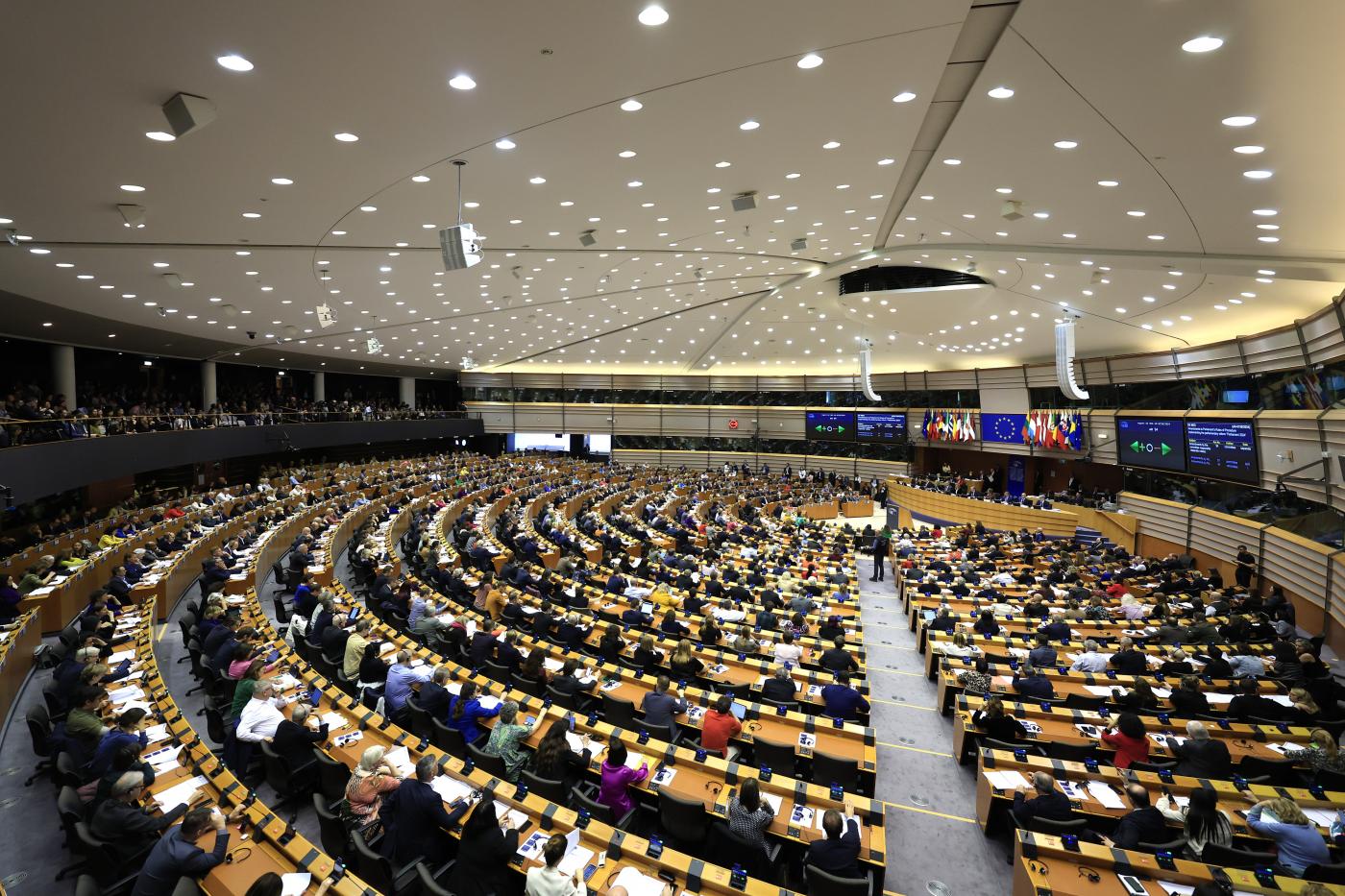 Patto Stabilità, via libera a nuove regole ma italiani non lo votano