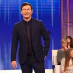 Rai, Marco Liorni: “Oro alla patria? Io sono antifascista, non era un elogio”