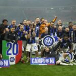 Scudetto Inter, festa tra cori e dirigibili: domenica parata in città con il bus scoperto