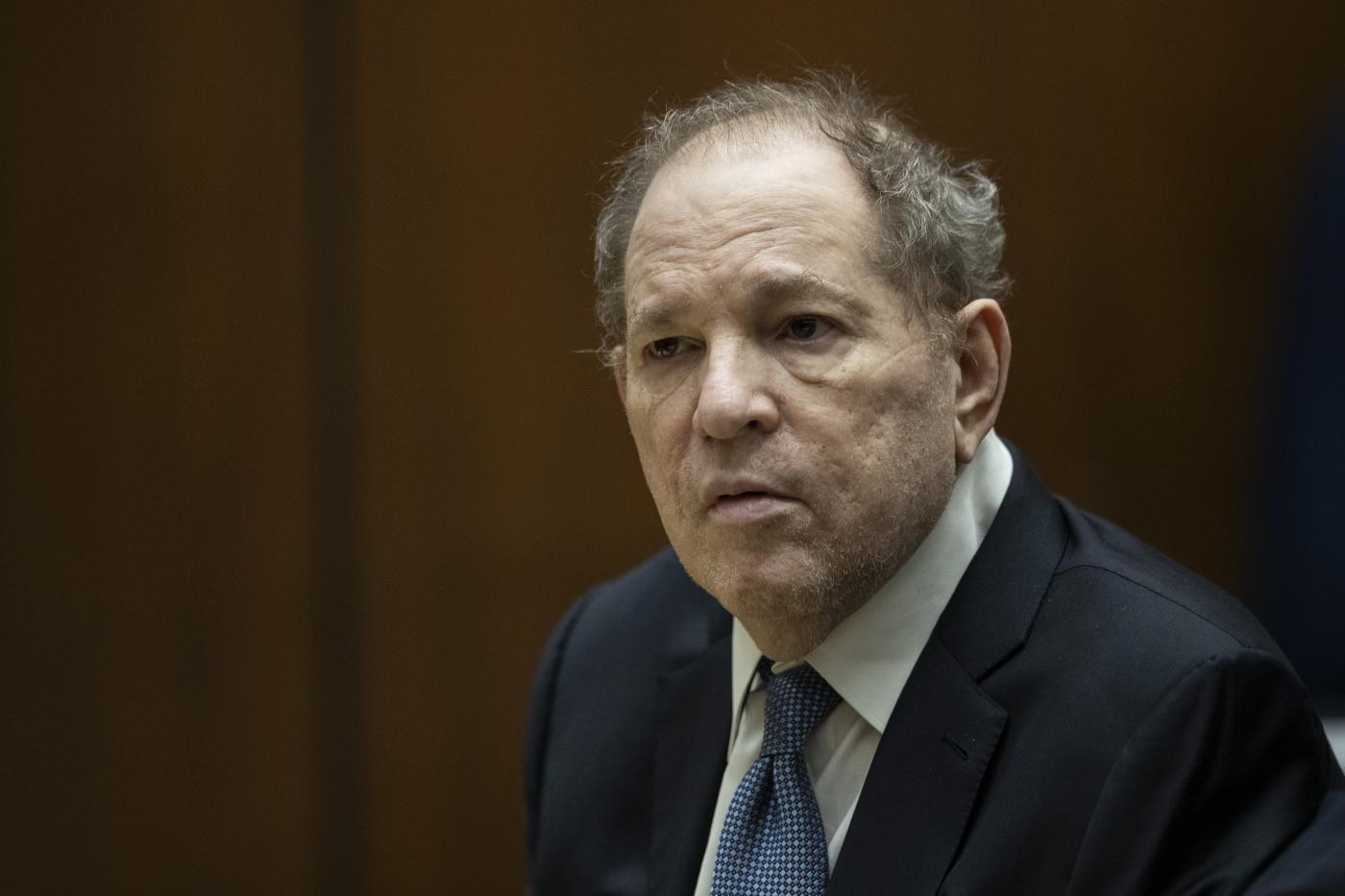La Corte d’appello di New York annulla la condanna per stupro di Harvey Weinstein