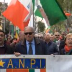 25 aprile, Roberto Salis: “Ilaria è antifascista, qui è casa sua”