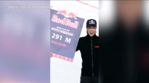 Salto con gli sci, nuovo record del mondo a 291m: è del giapponese Kobayashi