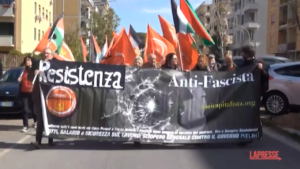 25 aprile, decine di migliaia di persone in corteo a Roma