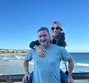 Francesco Totti e Noemi Bocchi, fuga d’amore a Sydney