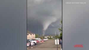 Usa, tornado attraversa il Nebraska: le immagini sono impressionanti