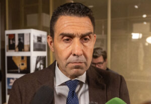 Il Generale Roberto Vannacci presenta il suo libro Il Mondo al contrario in Via Gonzaga 7