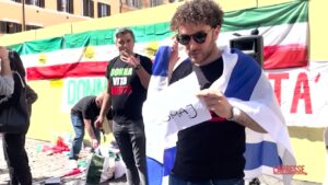 Roma, tensione tra comunità ebraica e manifestanti iraniani: “Via la bandiera di Israele”