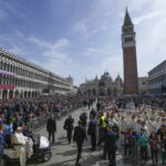 Papa Francesco a Venezia: “Nessuno deve togliere dignità alle persone”