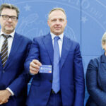 Social card “Dedicata a te”, a chi spetta il bonus da 460 euro in arrivo entro l’estate