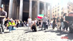 Roma, comunità iraniana protesta contro condanna a morte di Toomaj Salehi