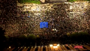 Georgia, migliaia di persone protestano a Tbilisi