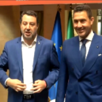 Salvini, siparietto durante la foto con Vannacci: “Più a destra non si può”