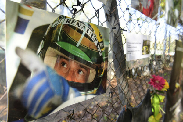 Ayrton Senna, il ricordo di Imola a 30 anni dalla morte del campione brasiliano