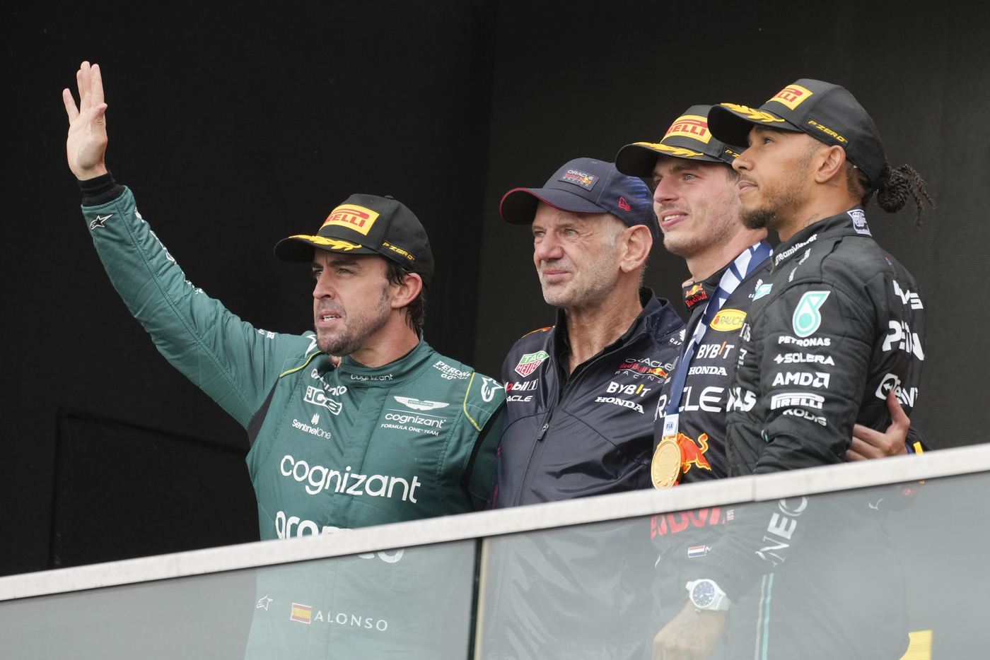 Hamilton: “Newey in Ferrari? Sarebbe un privilegio”