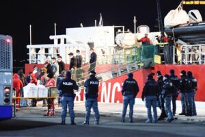 Sbarco a Catania di 52 migranti