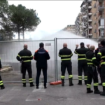 Roma, si rompe un tubo al Quadraro: dalla voragine fiumi d’acqua