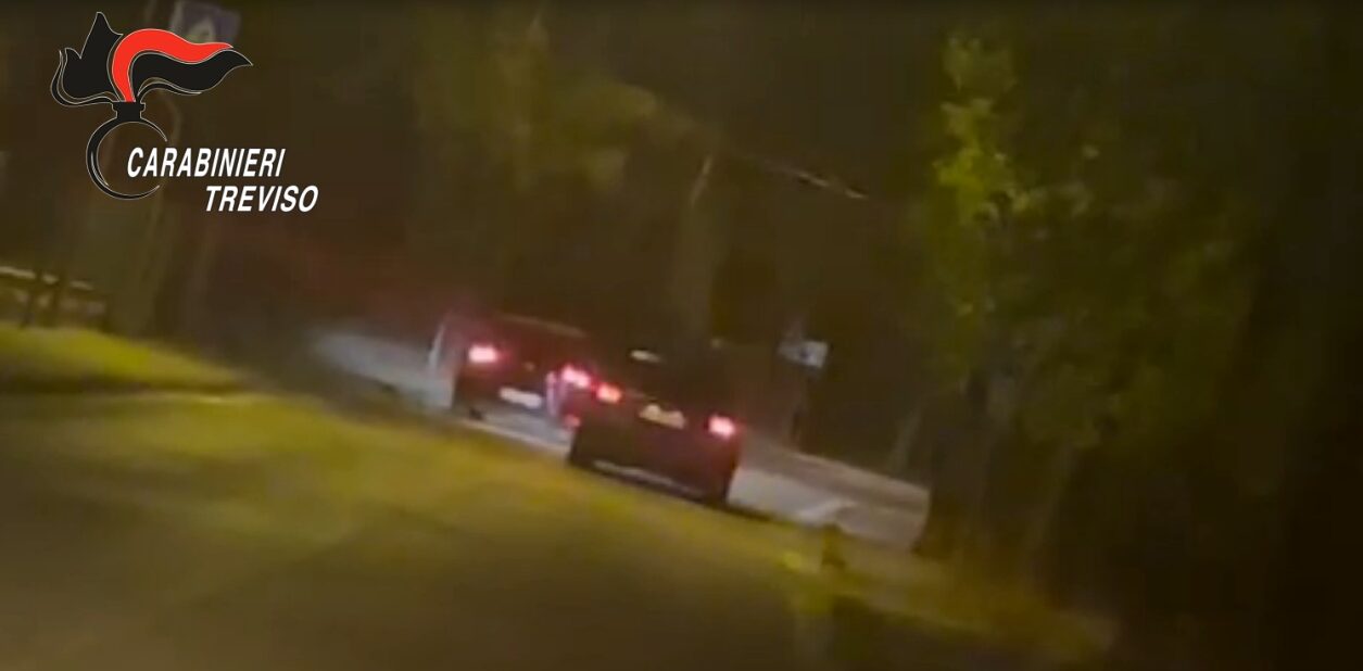 Treviso, gara di velocità filmata e condivisa sui social: 2 denunce Treviso, gara di velocità filmata e condivisa sui social: 2 denunce