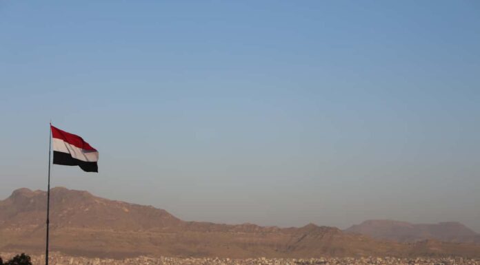 Yemen, gruppo italiani bloccati nel Paese. Farnesina: “Siamo in contatto”
