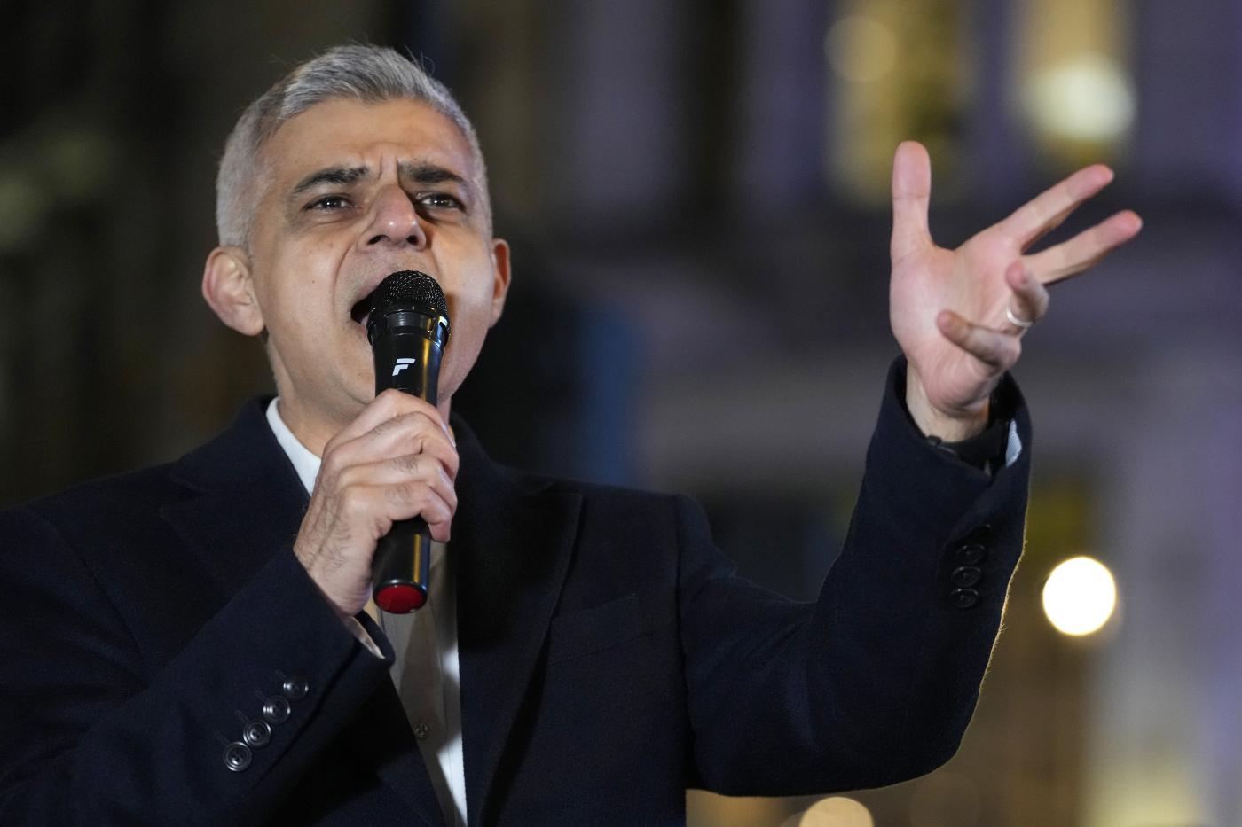 Regno Unito, Sadiq Khan rieletto sindaco di Londra per il terzo mandato Regno Unito, Sadiq Khan rieletto sindaco di Londra per il terzo mandato