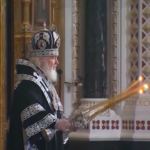 Mosca, il patriarca russo Kirill officia il rito alla vigilia della Pasqua ortodossa