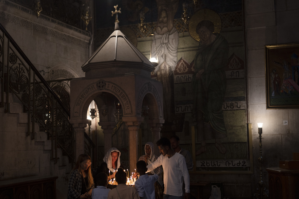Gerusalemme, in migliaia a cerimonia Fuoco sacro: rafforzata sicurezza