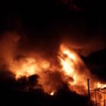 Ucraina, attacco di droni russi su Kharkiv: gli impressionanti incendi dopo il raid