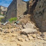 Pisa, crolla porzione di muro a Volterra: un ferito
